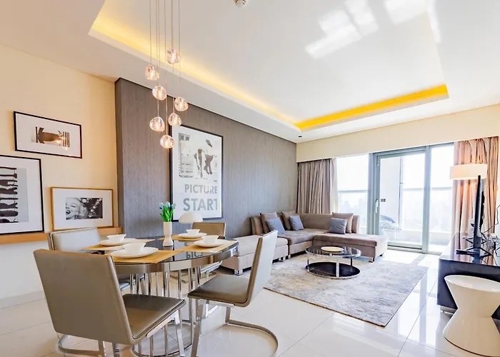Luxury 1Br, Burj Khalifa View, Damac Paramount Tower B