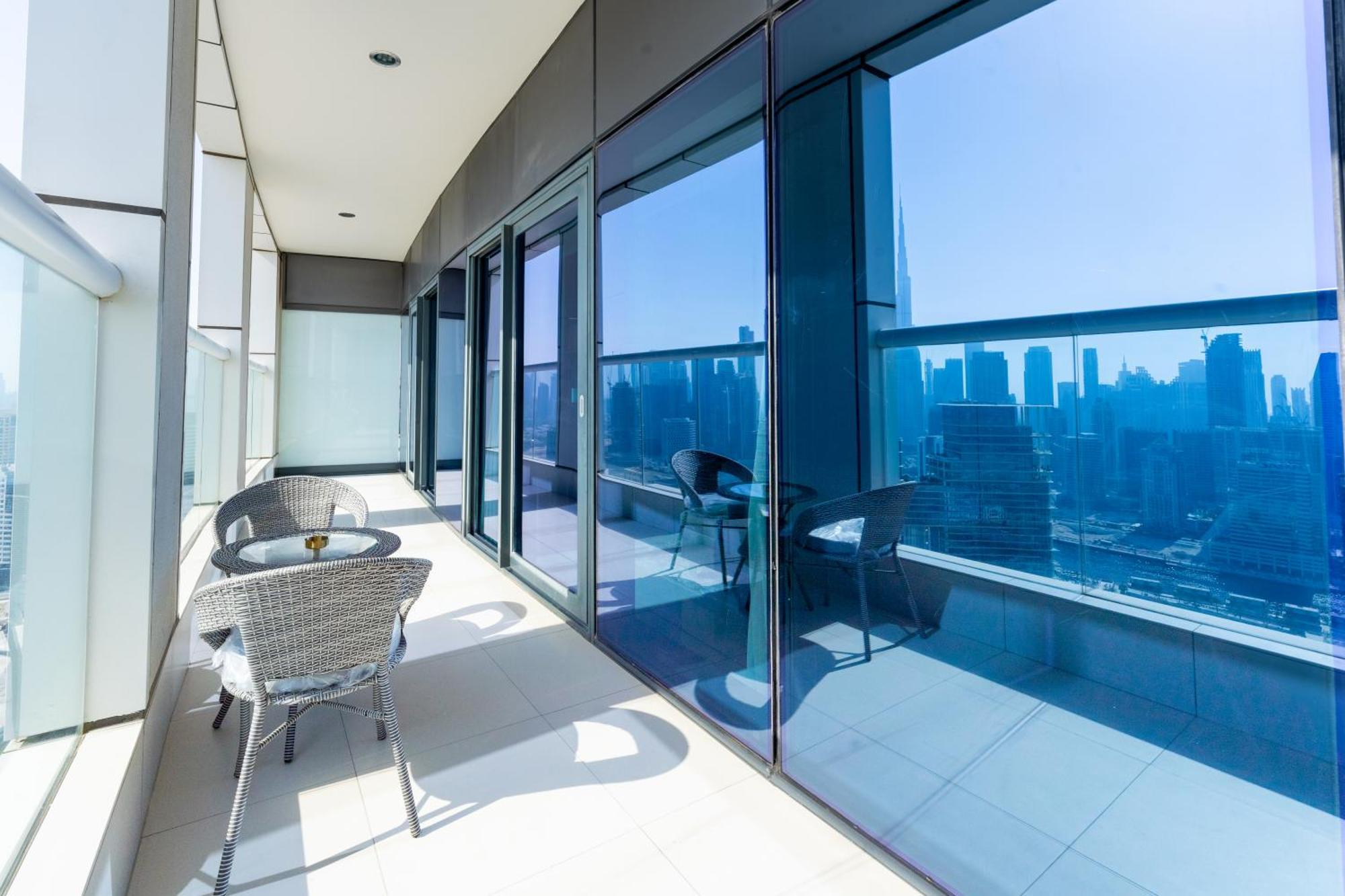 Luxury 1br, Burj Khalifa View, Damac Paramount Tower B