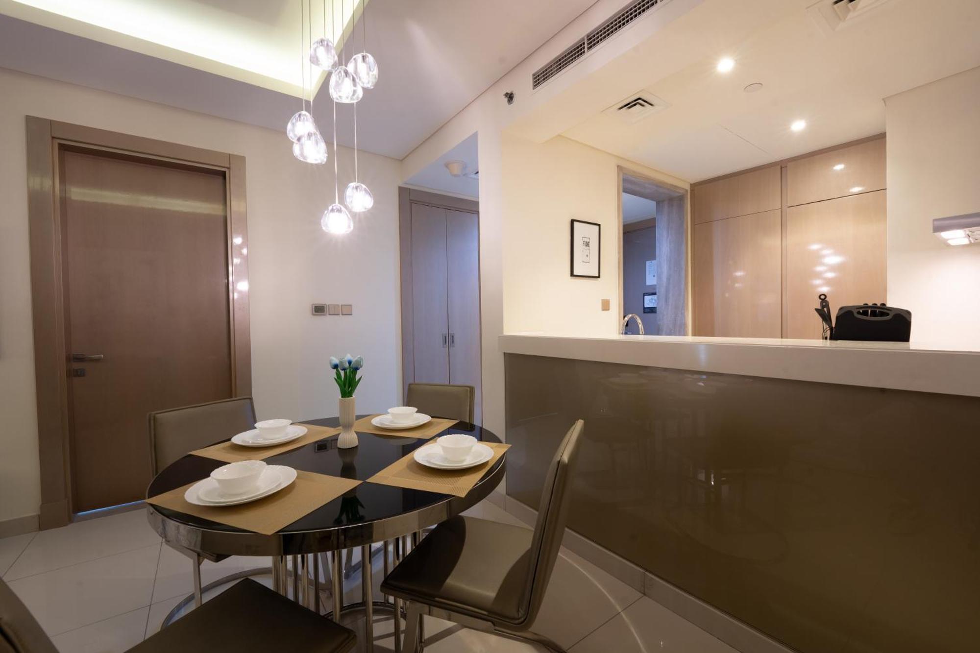 Luxury 1br, Burj Khalifa View, Damac Paramount Tower B * Dubai