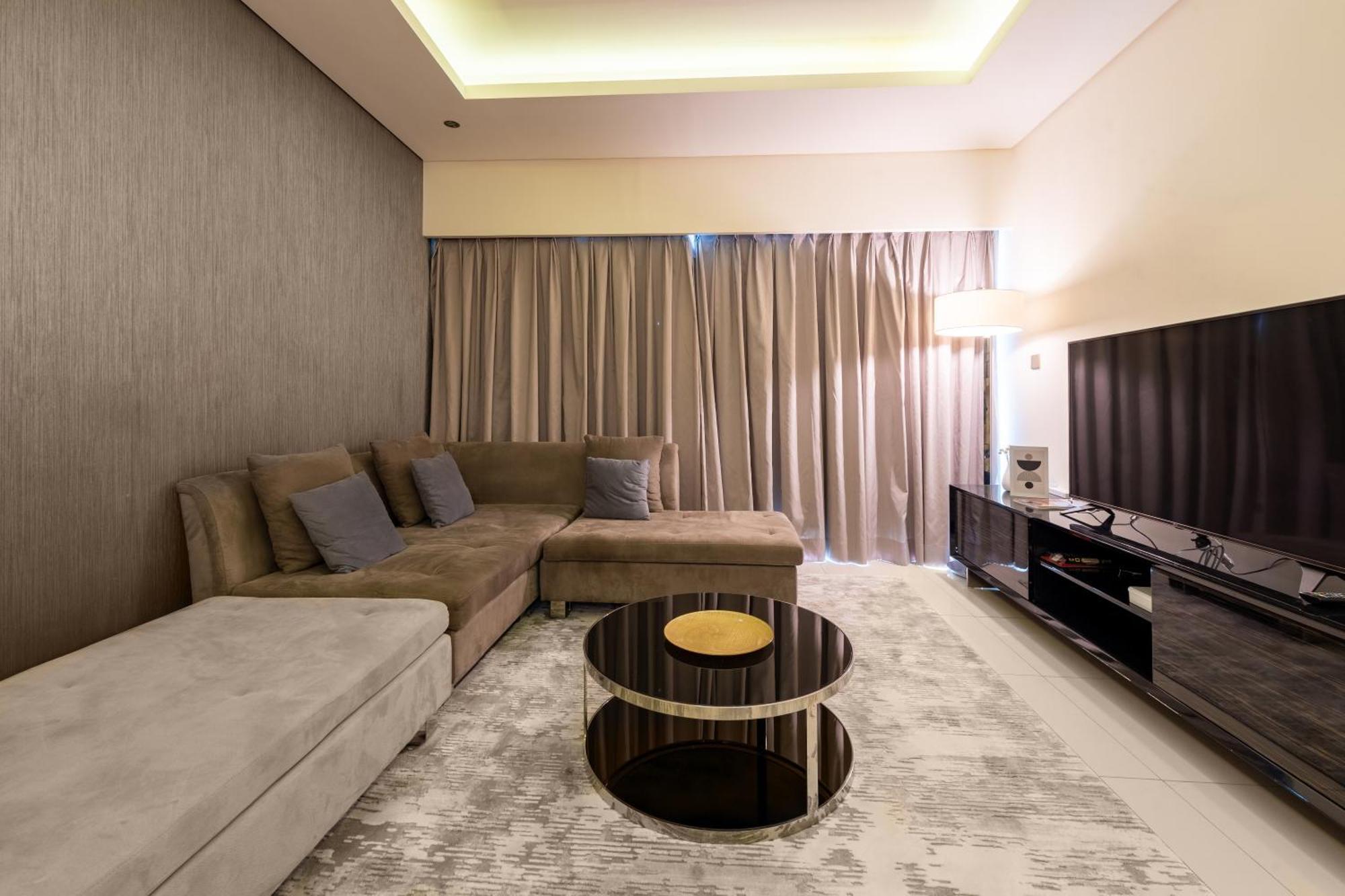 Luxury 1br, Burj Khalifa View, Damac Paramount Tower B