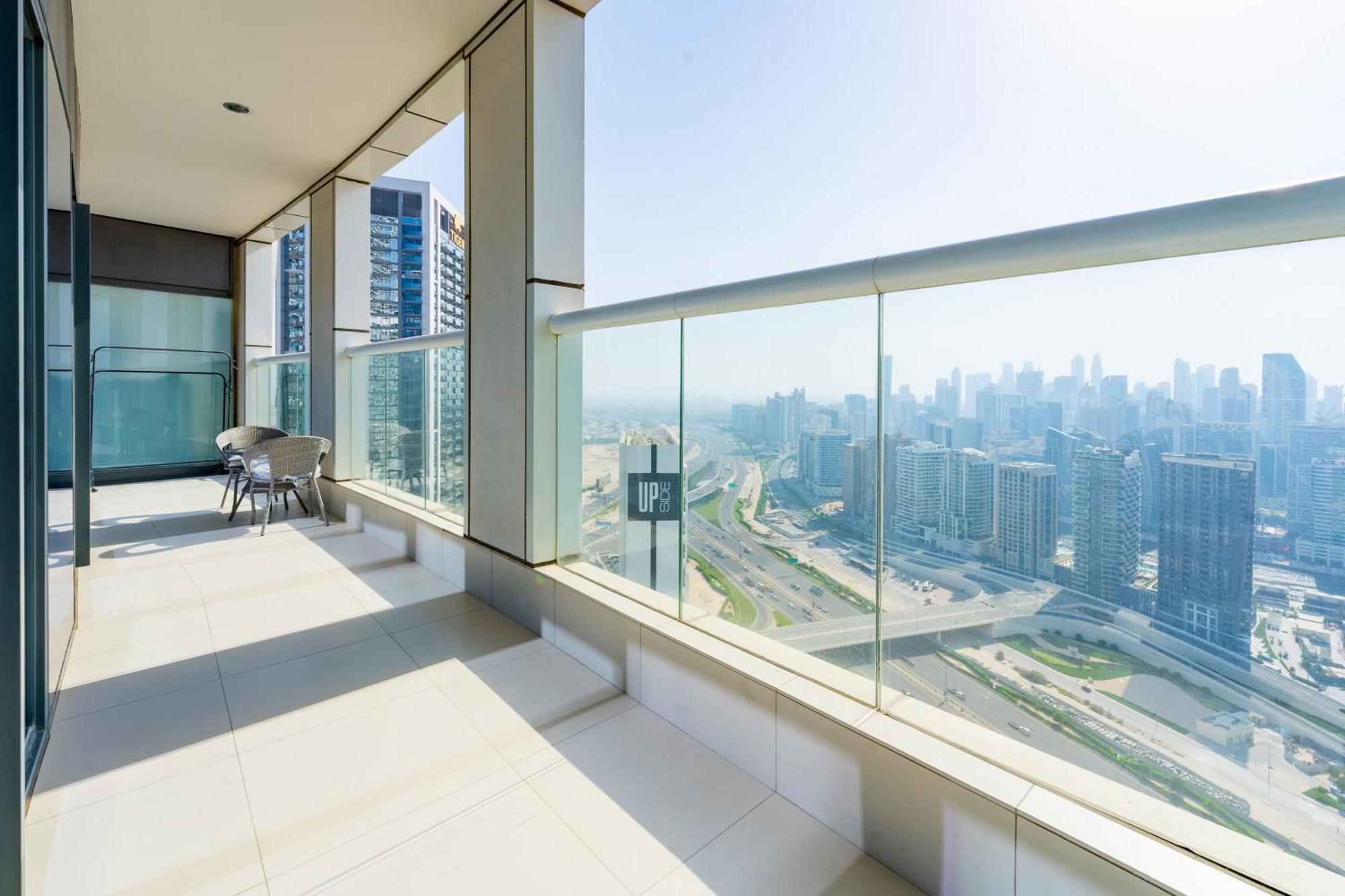 Apartment Luxury 1br, Burj Khalifa View, Damac Paramount Tower B *