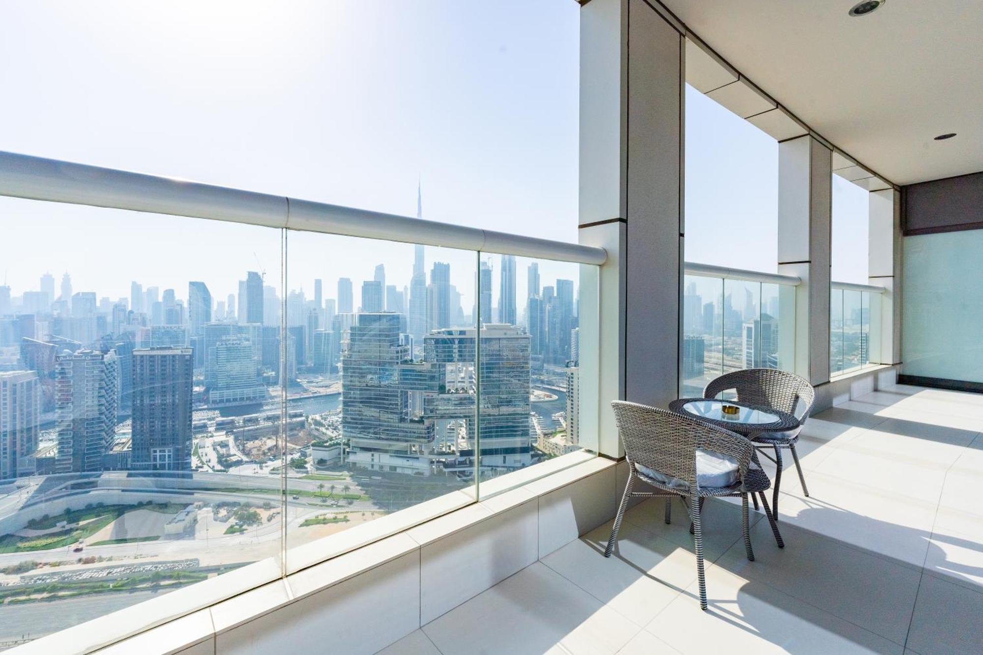 Apartment Luxury 1br, Burj Khalifa View, Damac Paramount Tower B