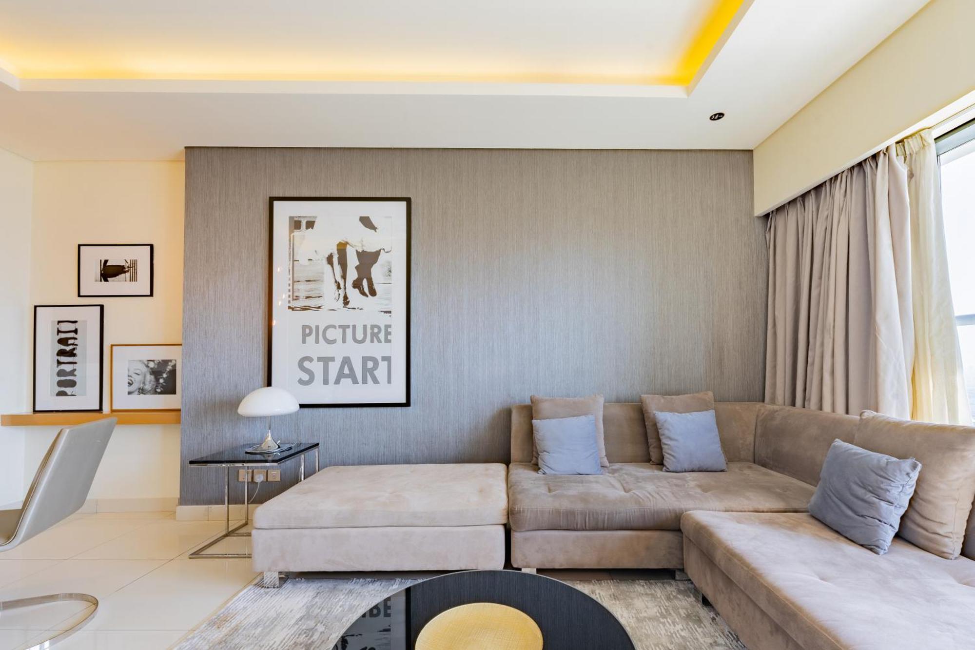 Apartment Luxury 1br, Burj Khalifa View, Damac Paramount Tower B