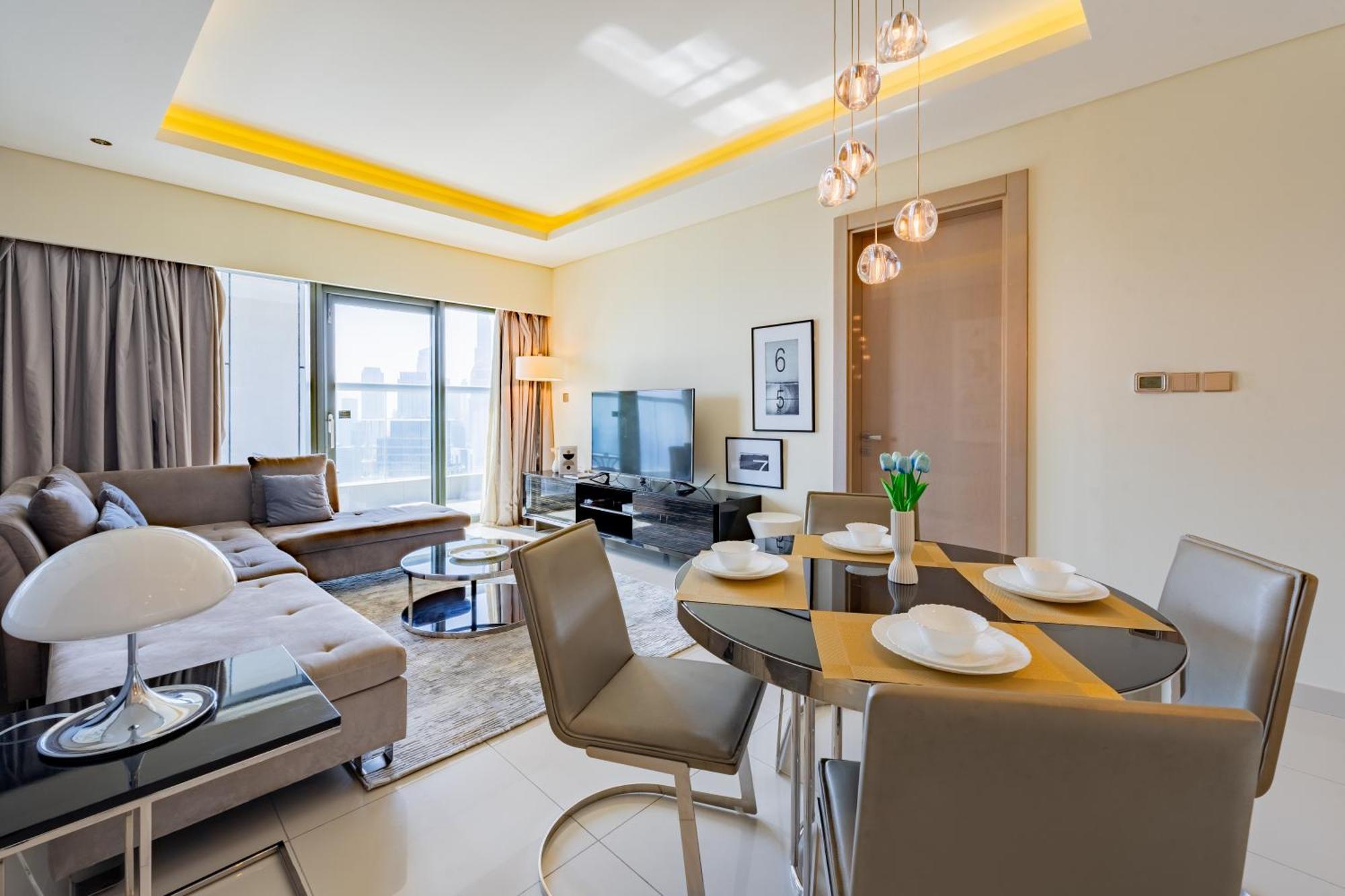 Luxury 1br, Burj Khalifa View, Damac Paramount Tower B Apartment Dubai