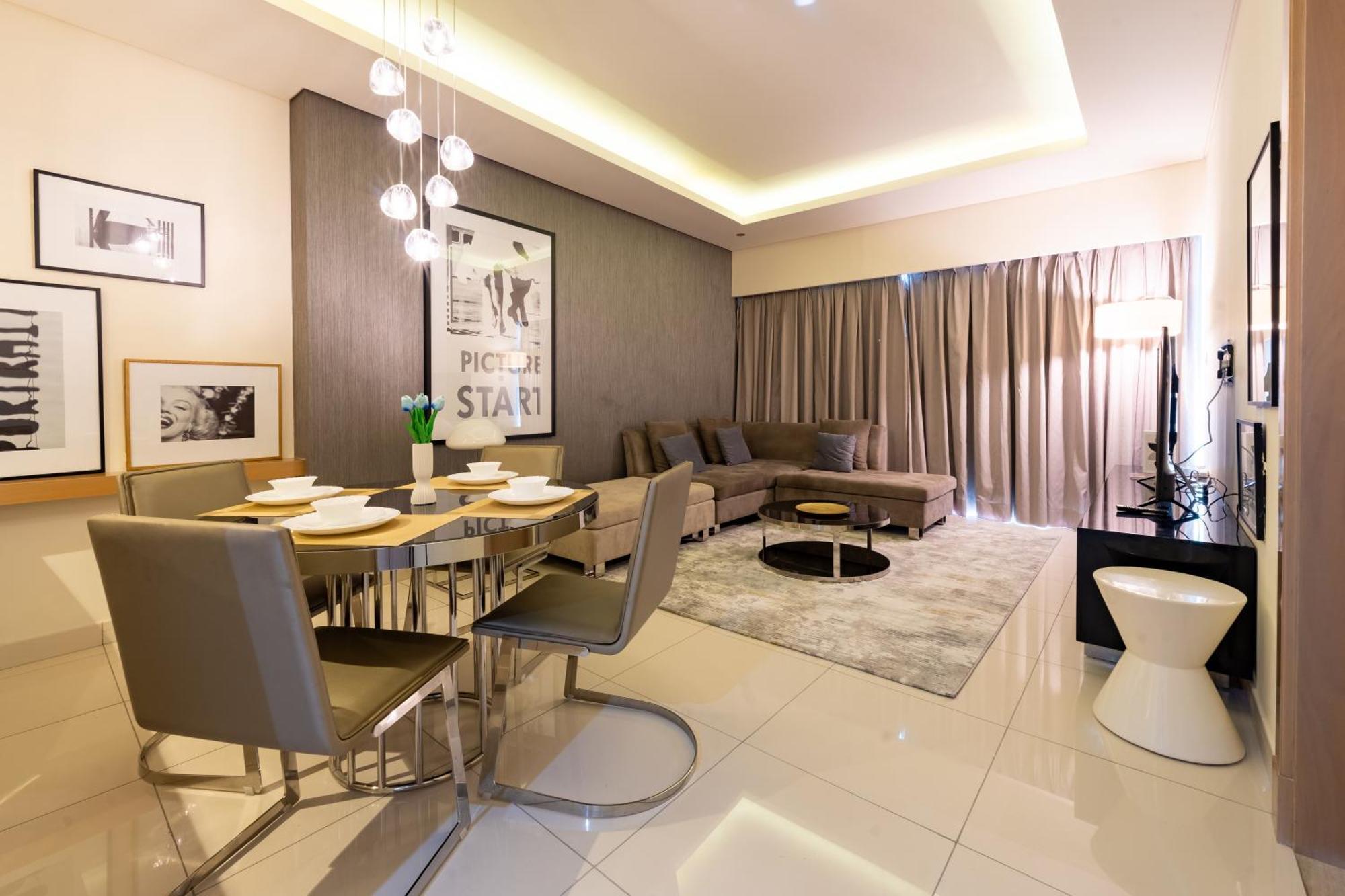 Apartment Luxury 1br, Burj Khalifa View, Damac Paramount Tower B
